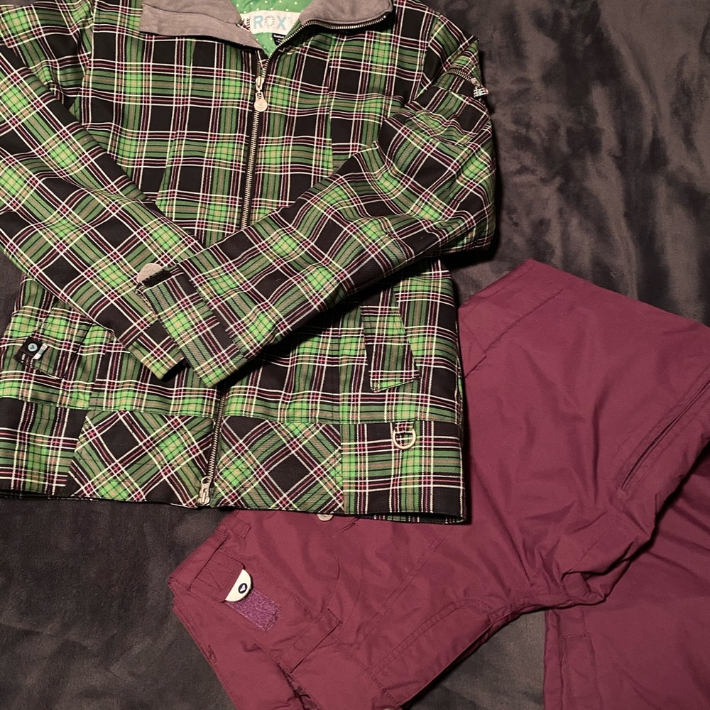 Roxy Snow Suit